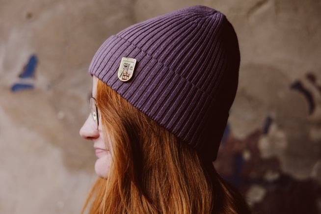 Mycka ze przypinkom emaliowanom Ślonsk - fioletowo