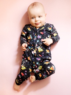 Pajacyk Bebok we kosmosie - pattern.