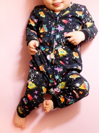 Pajacyk Bebok we kosmosie - pattern.