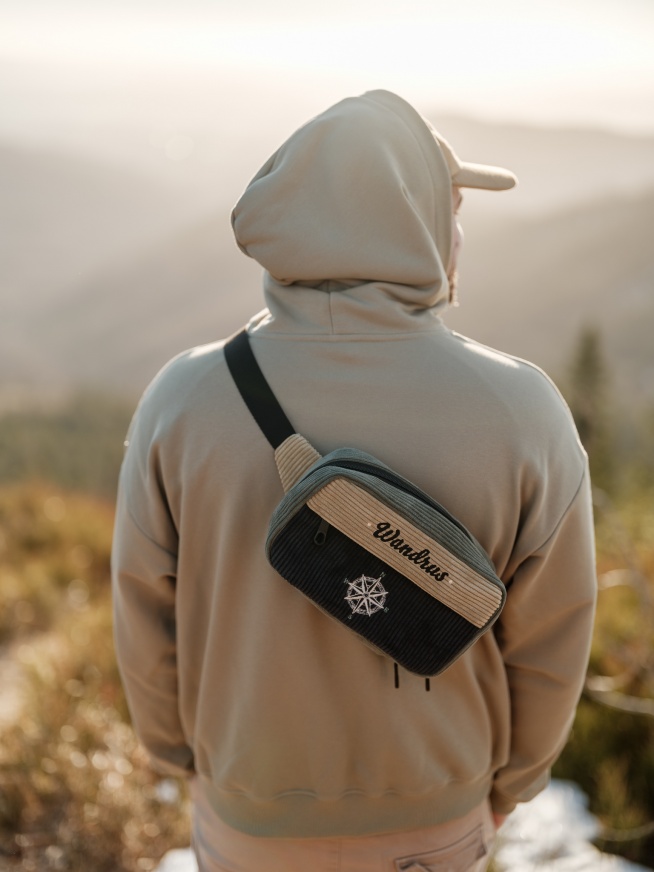 Nerka sztruksowo Wandrus Góry - uniseks